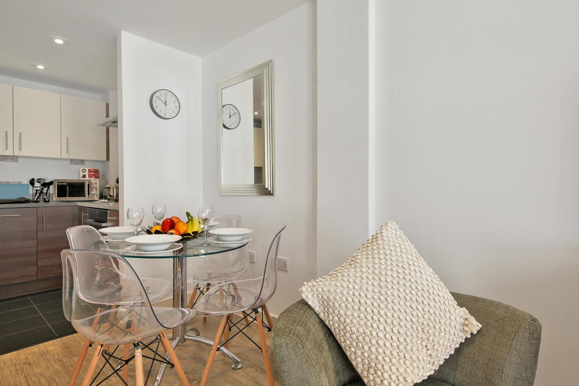 2 Bed Executive Apartment Next To Liverpool Street Free Wifi By City Stay Aparts London Exterior photo